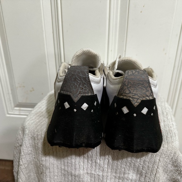 Jordan ADG 2 size 11 - Picture 10 of 11